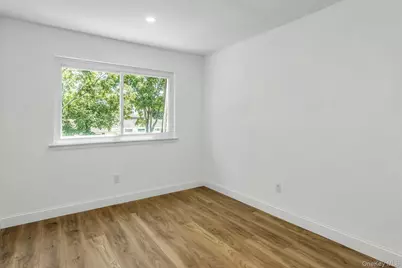 206 Storm Drive, Holtsville, NY 11742 - Photo 18