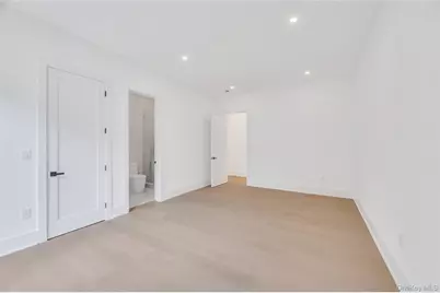 15 Folger Lane, Dix Hills, NY 11746 - Photo 34