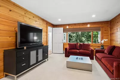 268 Broadfield Road, New Rochelle, NY 10804 - Photo 8