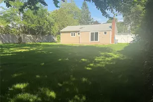 16 Lincoln Dr, Oakdale, NY 11769 - Photo 2