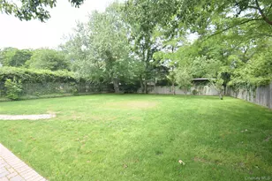 16 Lincoln Dr, Oakdale, NY 11769 - Photo 24