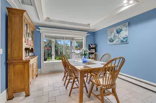 10 Elf Ct, Bohemia, NY 11716 - Photo 8