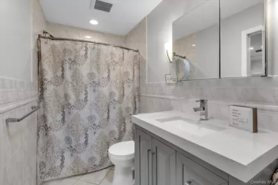 10 Elf Court, Bohemia, NY 11716 - Photo 16