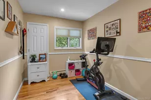 10 Elf Ct, Bohemia, NY 11716 - Photo 18