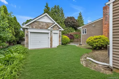 10 Elf Court, Bohemia, NY 11716 - Photo 26