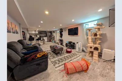 643 Midvale Avenue, East Meadow, NY 11554 - Photo 8