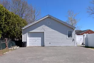 643 Midvale Ave, East Meadow, NY 11554 - Photo 2
