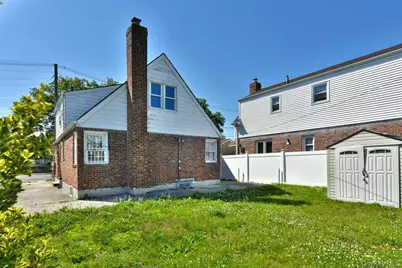 88-05 Winchester Boulevard, Queens Village, NY 11427 - Photo 36