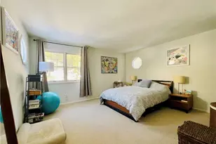 301 Kensington Way, Mount Kisco, NY 10549 - Photo 16