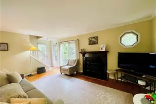 301 Kensington Way, Mount Kisco, NY 10549 - Photo 14