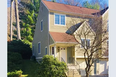 301 Kensington Way, Mount Kisco, NY 10549 - Photo 2