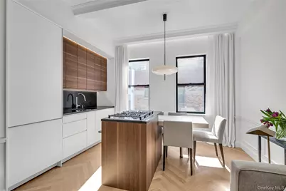 18 W 70 Street #9-H, New York, NY 11023 - Photo 6