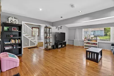7 Walnut Street, Poughkeepsie, NY 12601 - Photo 8