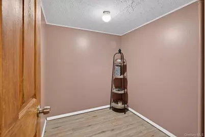 7 Walnut Street, Poughkeepsie, NY 12601 - Photo 12