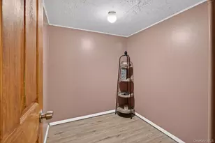 7 Walnut St, Poughkeepsie, NY 12601 - Photo 12