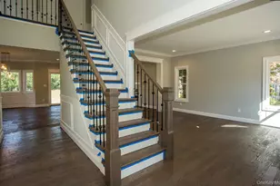 28 Fern Dr E, Jericho, NY 11753 - Photo 4
