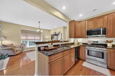 801 Huntington Drive, Fishkill, NY 12524 - Photo 14