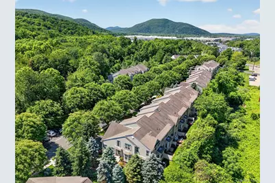 801 Huntington Drive, Fishkill, NY 12524 - Photo 40