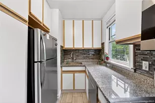 13 Winchester Ave, Yonkers, NY 10710 - Photo 6