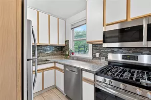 13 Winchester Ave, Yonkers, NY 10710 - Photo 8