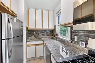 13 Winchester Ave, Yonkers, NY 10710 - Photo 8