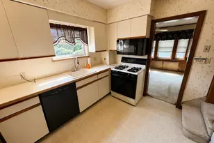 118 Gaylor Rd, Scarsdale, NY 10583 - Photo 12