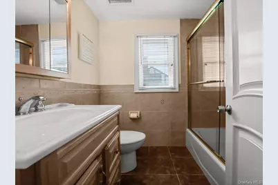 59 Franklin Place, Great Neck, NY 11023 - Photo 24