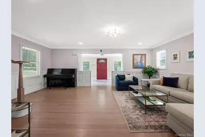 59 Franklin Place, Great Neck, NY 11023 - Photo 6