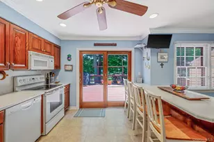 15 Wood Dr, Oyster Bay, NY 11771 - Photo 12