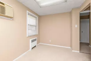 32 Jersey St, Hicksville, NY 11801 - Photo 6
