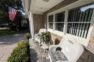 12 Pinewood Ln, New Hyde Park, NY 11040 - Photo 6