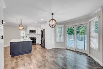 27 4th Avenue, Rocky Point, NY 11778 - Photo 6