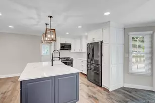 27 4th Ave, Rocky Point, NY 11778 - Photo 4