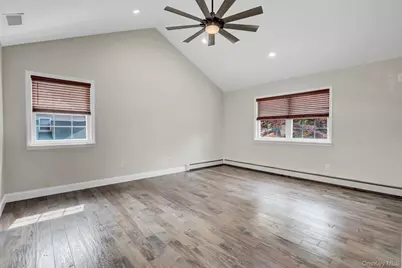 27 4th Avenue, Rocky Point, NY 11778 - Photo 28