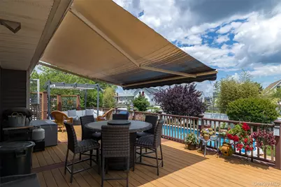 139 Baker Court, Island Park, NY 11558 - Photo 4