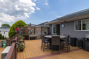 139 Baker Ct, Island Park, NY 11558 - Photo 36