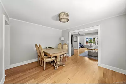 2910 Butler Street, East Elmhurst, NY 11369 - Photo 4