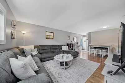 14 Ivy Street #1A, Farmingdale, NY 11735 - Photo 12