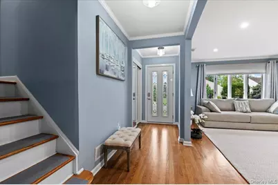 10 Peter Road, Hicksville, NY 11801 - Photo 4