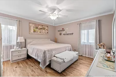 10 Peter Road, Hicksville, NY 11801 - Photo 22