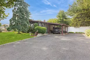 20 Duane Dr, Ronkonkoma, NY 11779 - Photo 2