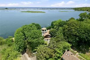 195 Shore Rd, Mount Sinai, NY 11766 - Photo 46