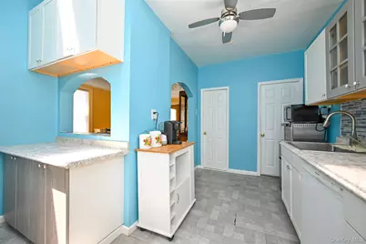 18806 Mangin Avenue, Saint Albans, NY 11412 - Photo 6