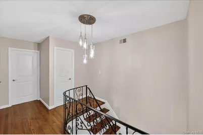 375 Old Willets Path, Hauppauge, NY 11788 - Photo 16
