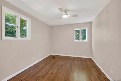 375 Old Willets Path, Hauppauge, NY 11788 - Photo 10