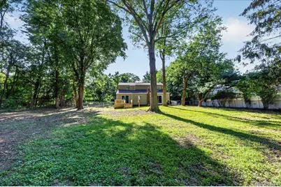 375 Old Willets Path, Hauppauge, NY 11788 - Photo 18
