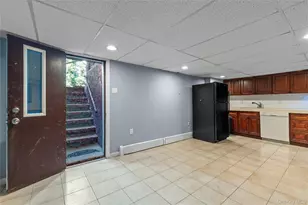 23 3rd Ave, Farmingdale, NY 11735 - Photo 22