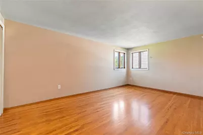 23 3rd Avenue, Farmingdale, NY 11735 - Photo 16