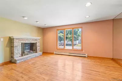 23 3rd Avenue, Farmingdale, NY 11735 - Photo 12