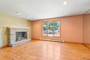 23 3rd Ave, Farmingdale, NY 11735 - Photo 12